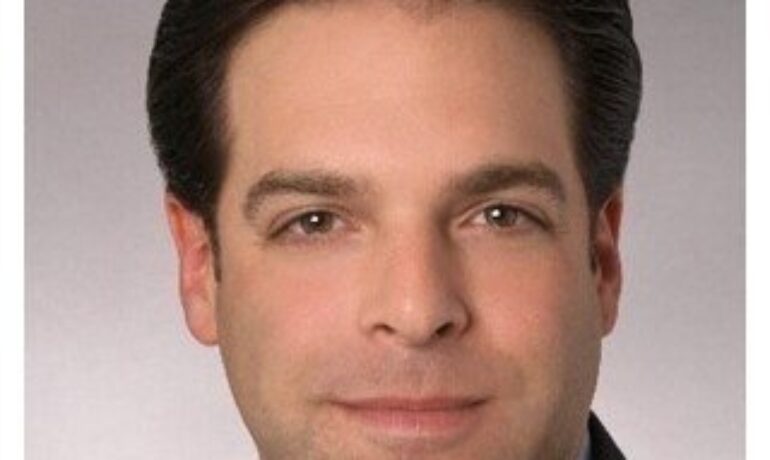 Kevin W. Chern Esq.