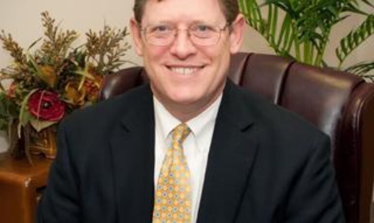Arthur B Macomber