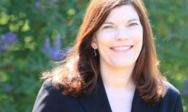 Lindsay R. Torgerson