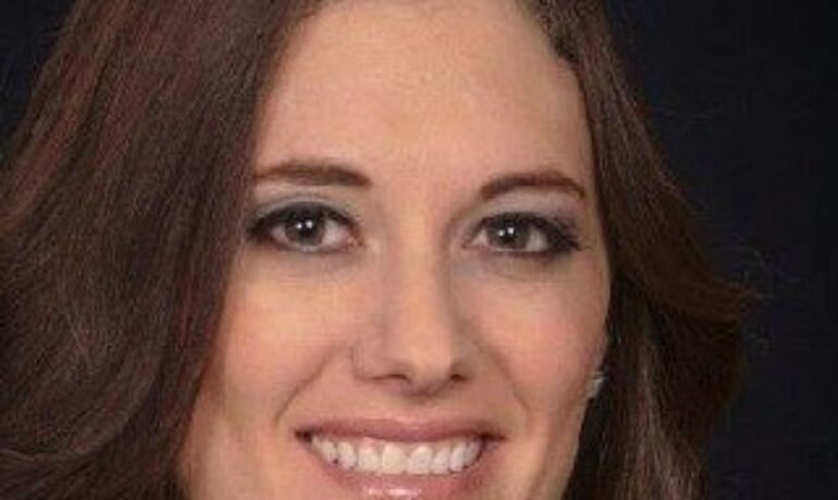 Lindsey R Buchheit