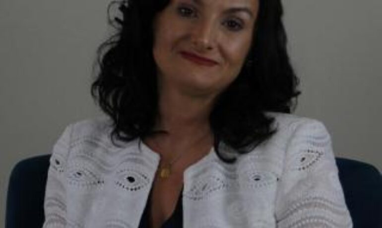 Elizabeth B Carpenter