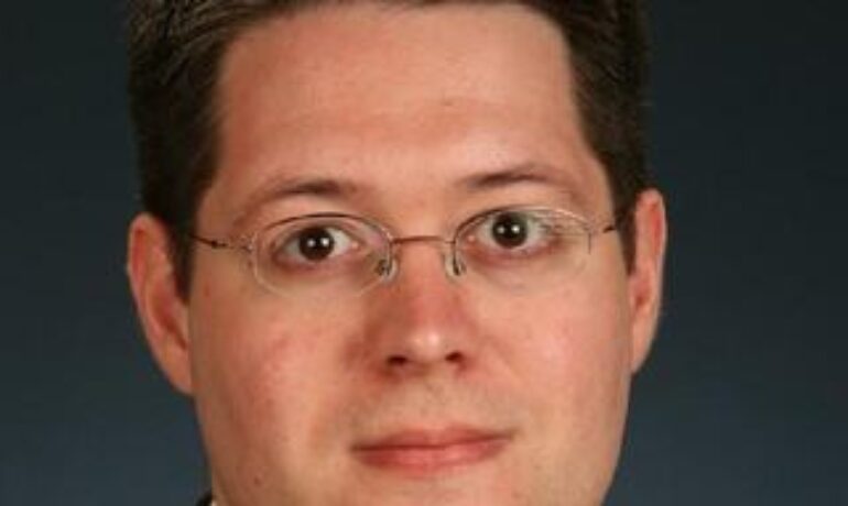 Simon J. Lebo