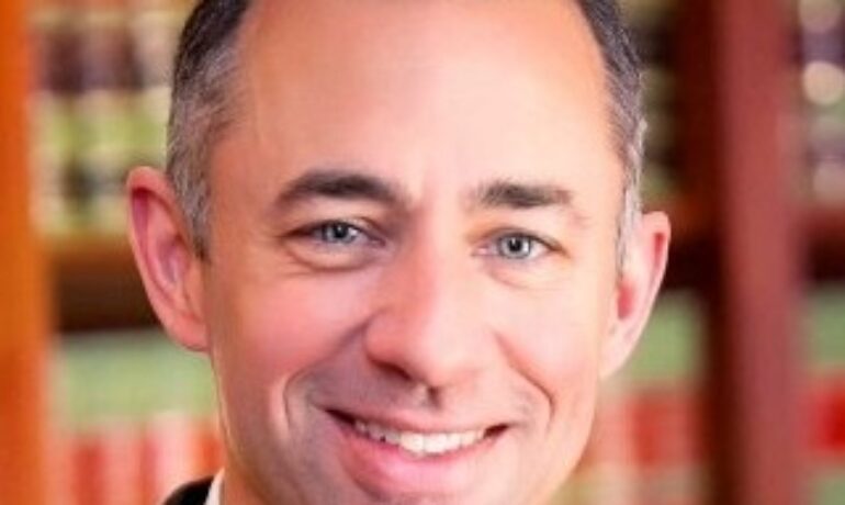 Robert Scott Dufour